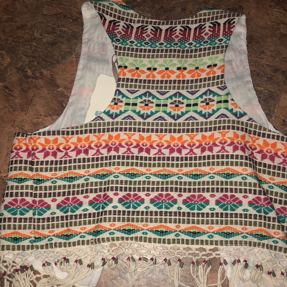 Chelsea & Violet Vest - Picture 5 of 6